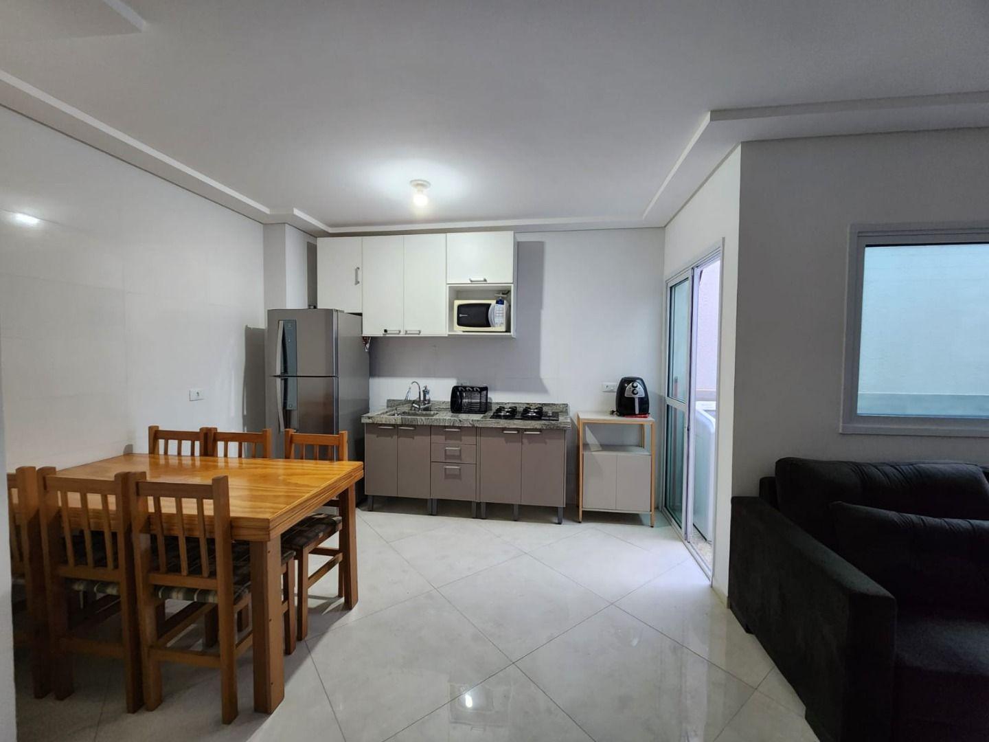 Apartamento à venda com 2 quartos, 65m² - Foto 2