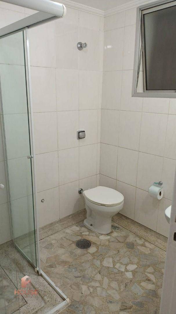 Apartamento para alugar com 1 quarto, 50m² - Foto 12