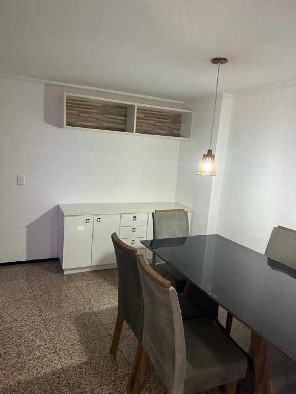 Apartamento à venda com 2 quartos, 78m² - Foto 11