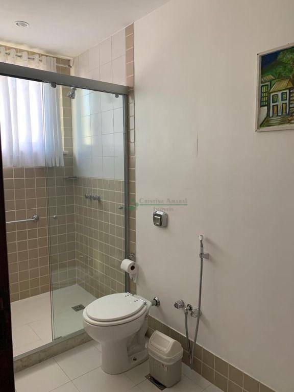 Apartamento à venda com 3 quartos, 230m² - Foto 17