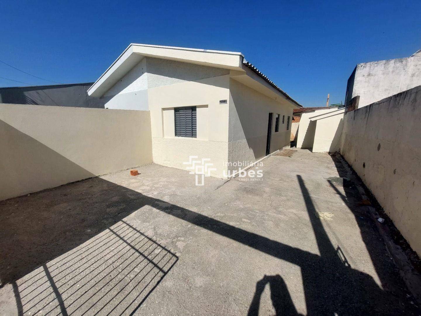 Casa para alugar com 2 quartos, 35m² - Foto 1