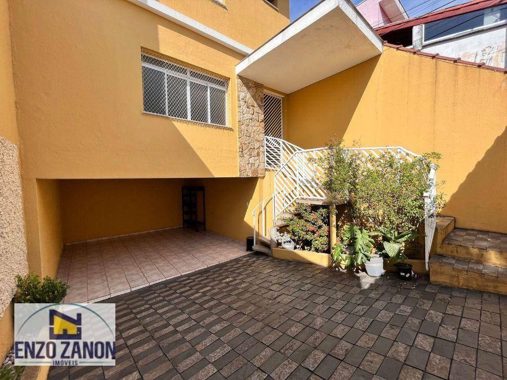 Sobrado à venda com 2 quartos, 186m² - Foto 2