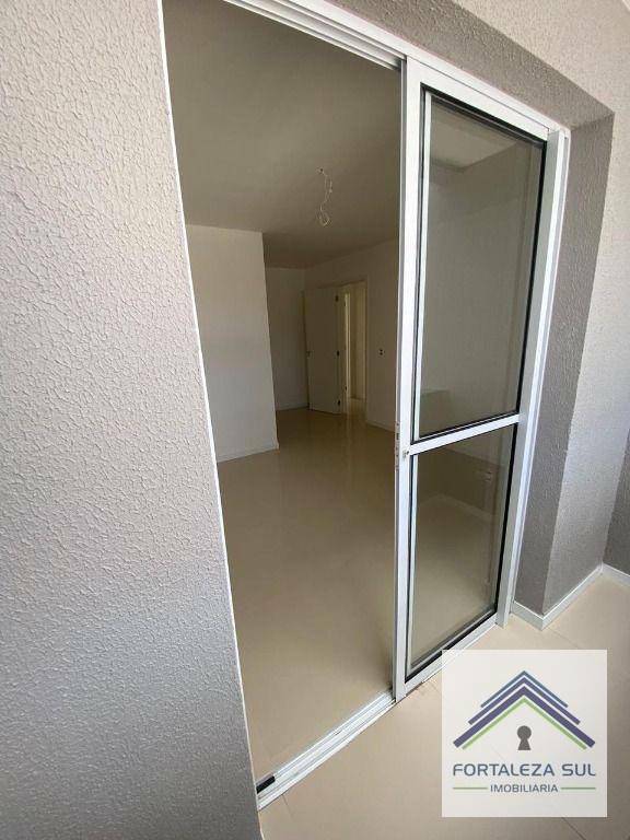 Casa à venda com 3 quartos, 100m² - Foto 5