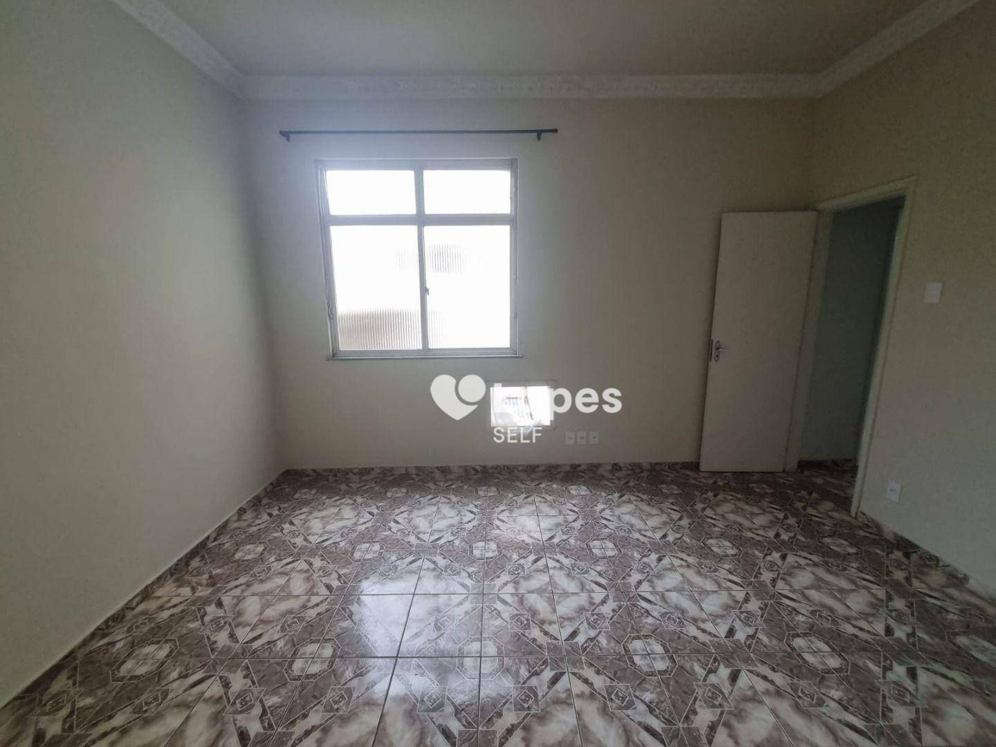 Apartamento à venda com 1 quarto, 42m² - Foto 1