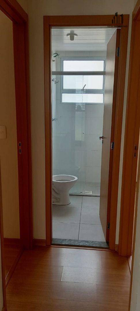 Apartamento à venda com 2 quartos, 38m² - Foto 11