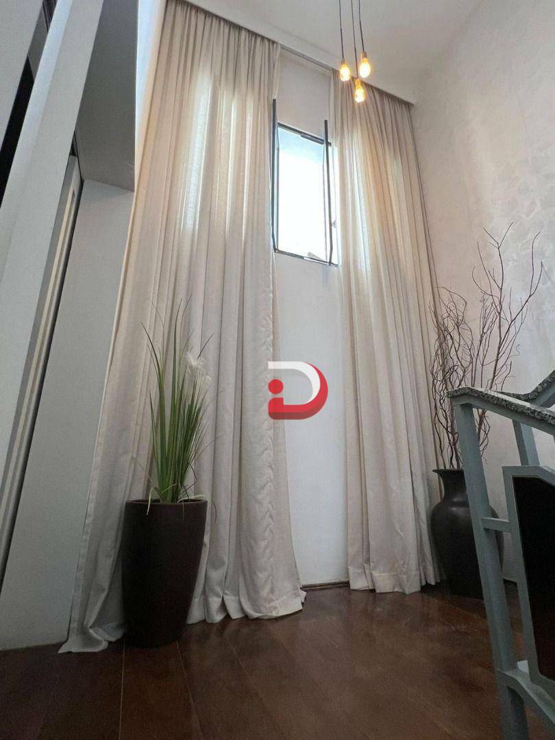 Casa à venda com 6 quartos, 600m² - Foto 8