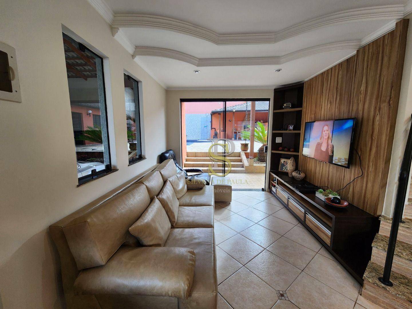 Casa à venda com 4 quartos, 250m² - Foto 6