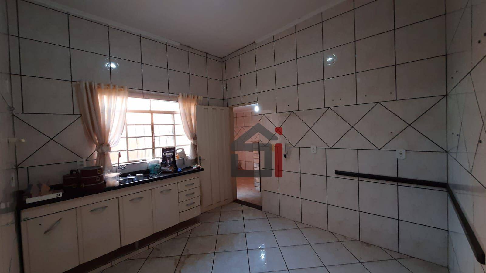 Casa à venda e aluguel com 3 quartos - Foto 6