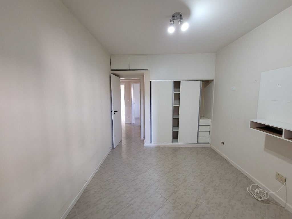 Apartamento à venda com 3 quartos, 80m² - Foto 11