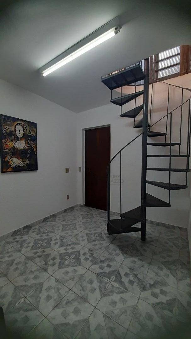 Casa à venda com 4 quartos, 200m² - Foto 7