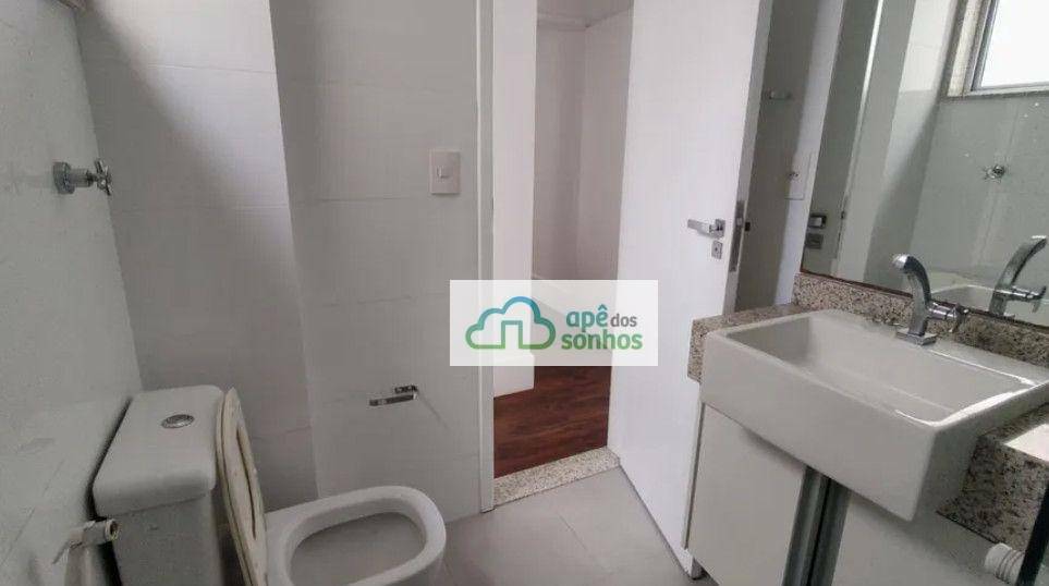 Apartamento para alugar com 3 quartos, 155m² - Foto 11