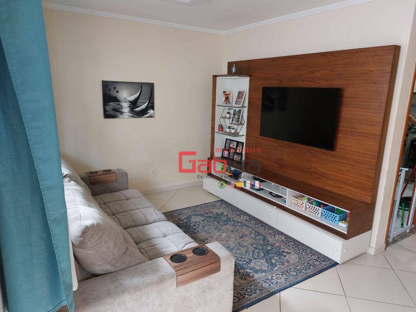 Casa à venda com 2 quartos, 73m² - Foto 1