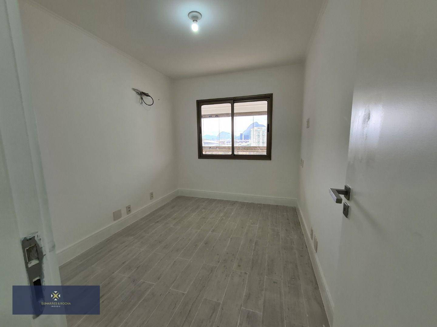 Apartamento à venda com 3 quartos, 121m² - Foto 16