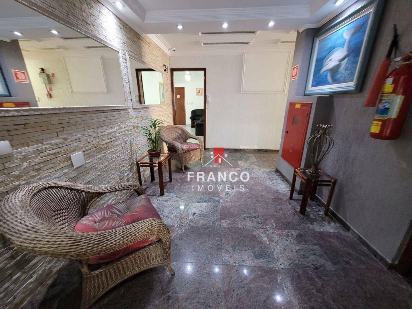 Apartamento à venda com 3 quartos, 103m² - Foto 1