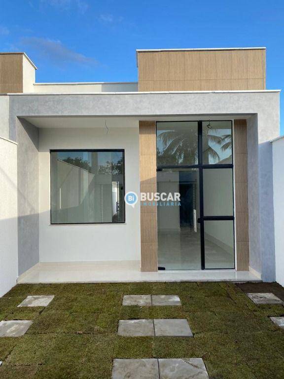 Casa à venda com 3 quartos, 82m² - Foto 1