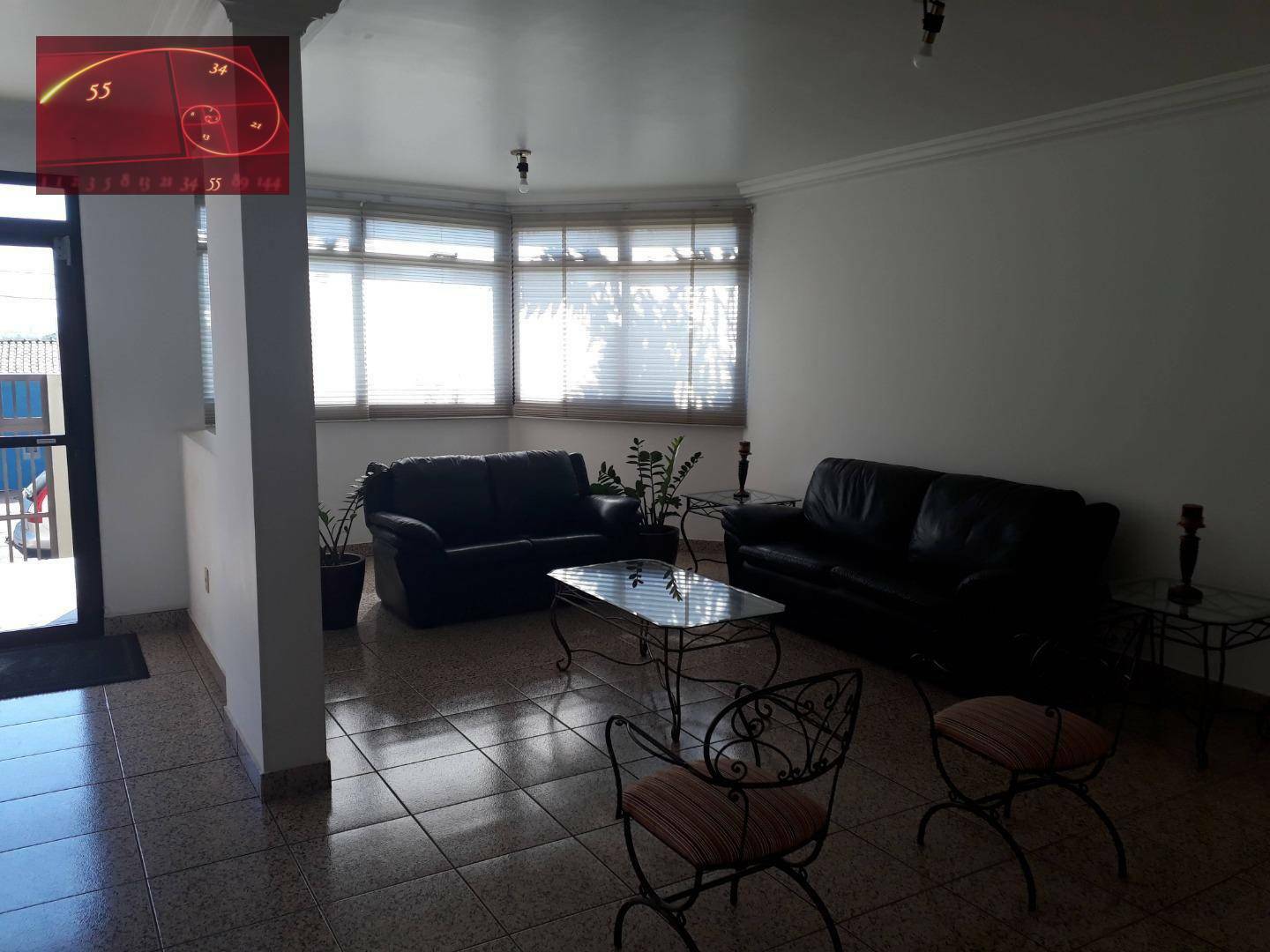 Apartamento à venda com 3 quartos, 219m² - Foto 3