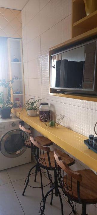 Apartamento à venda com 2 quartos, 51m² - Foto 2