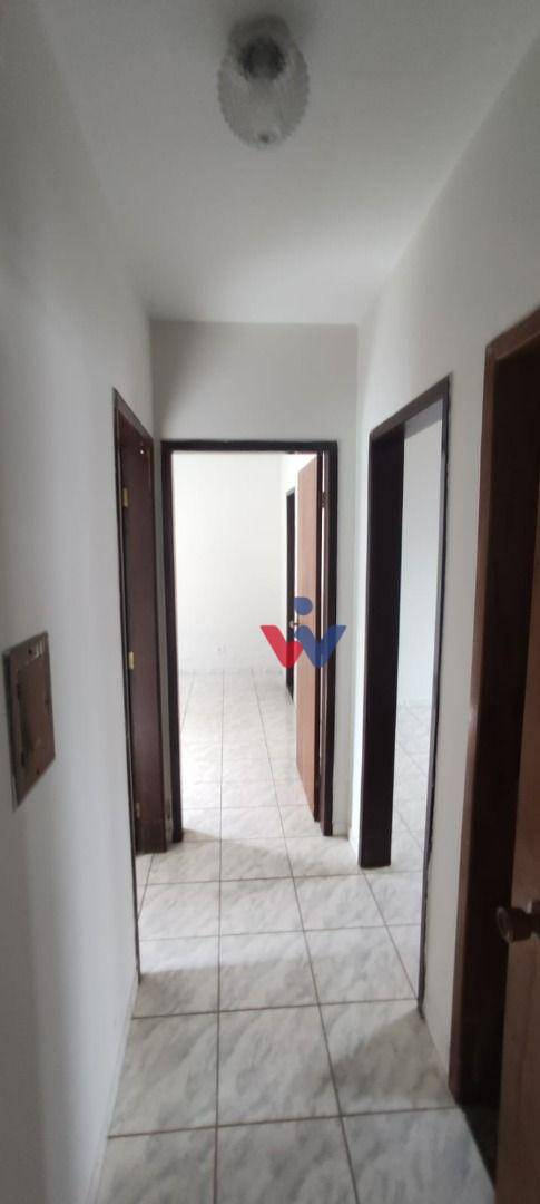 Casa à venda com 3 quartos, 101m² - Foto 13