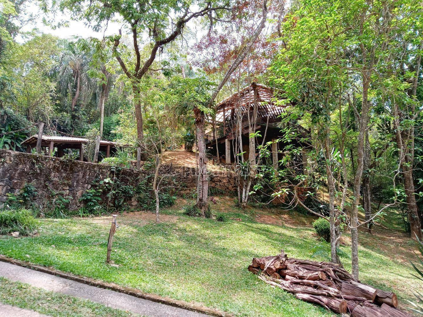 Casa de Condomínio à venda e aluguel com 3 quartos, 560m² - Foto 26