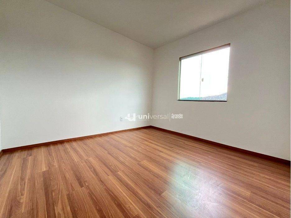 Casa à venda com 2 quartos, 150m² - Foto 8