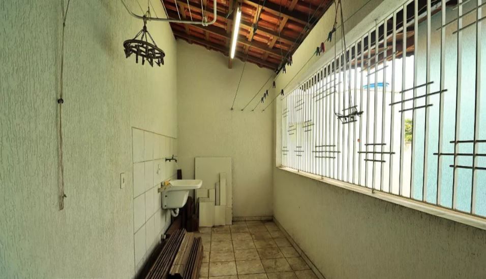 Sobrado à venda com 3 quartos, 200m² - Foto 17