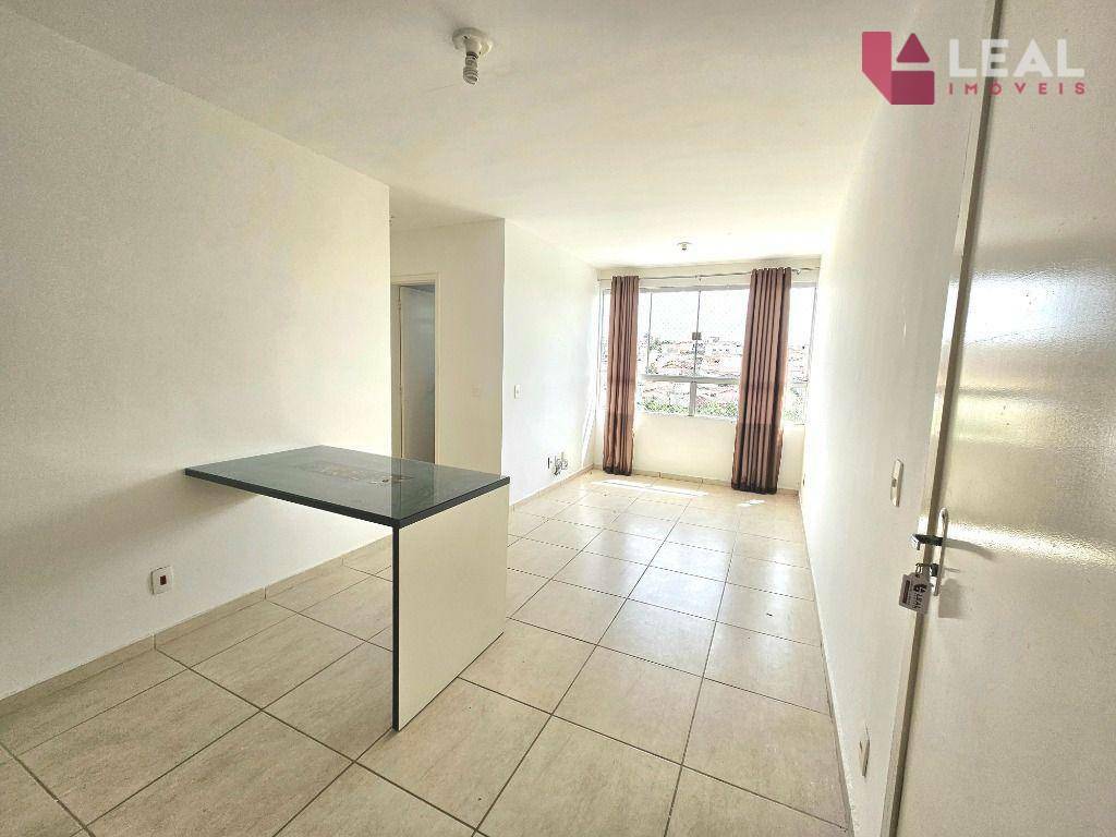 Apartamento para alugar com 2 quartos, 50m² - Foto 2