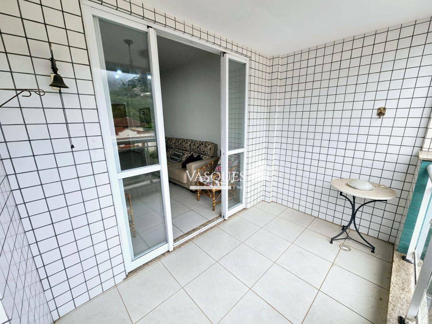 Apartamento à venda com 3 quartos, 120m² - Foto 4