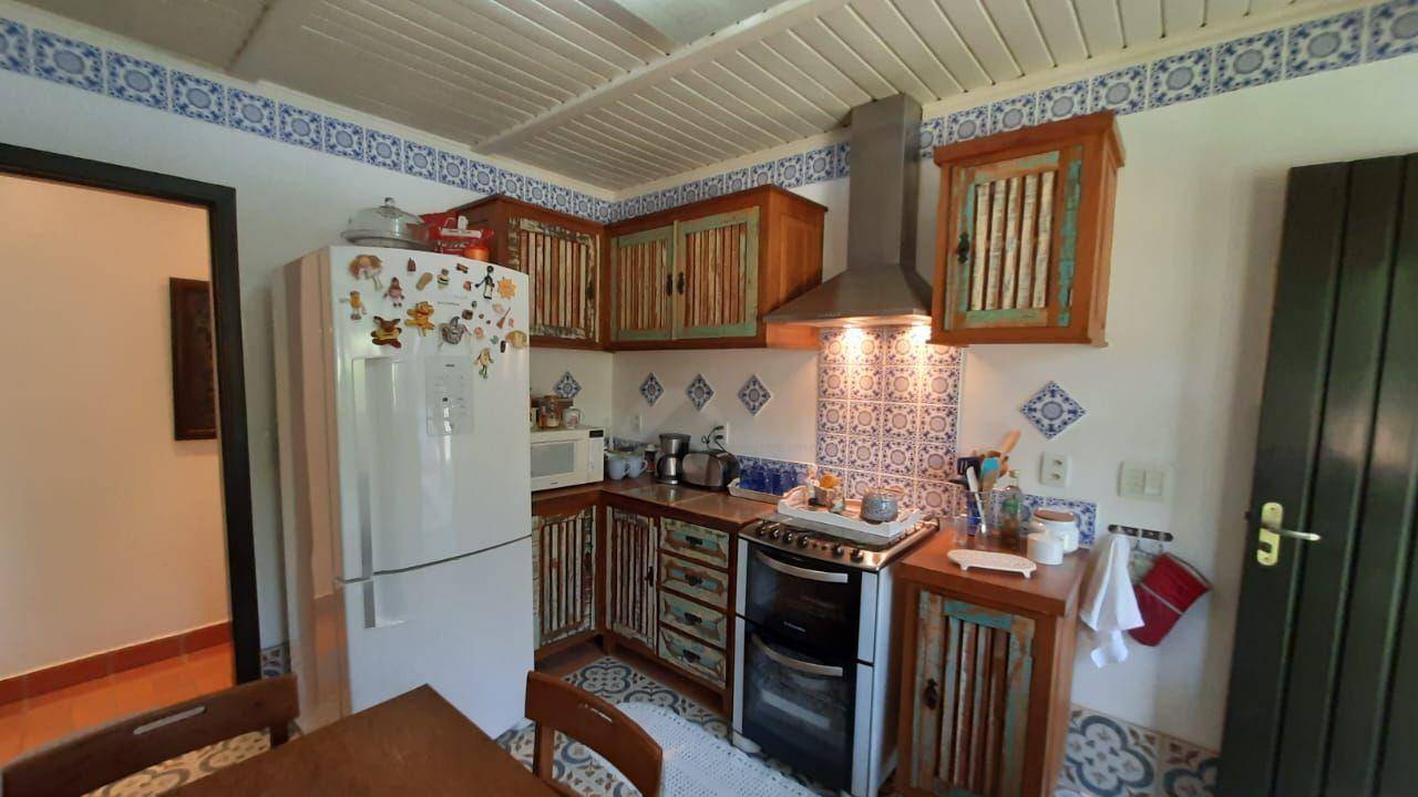 Chácara à venda com 3 quartos, 211m² - Foto 34