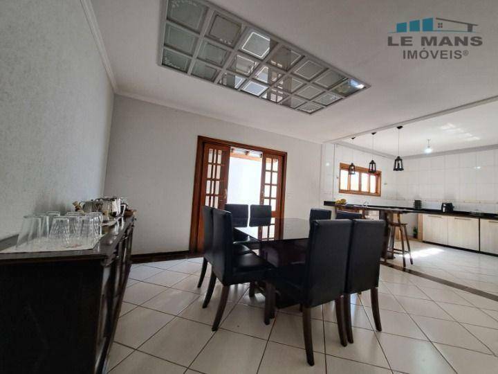 Casa à venda com 4 quartos, 185m² - Foto 10