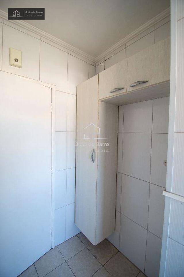 Apartamento à venda com 3 quartos, 107m² - Foto 5