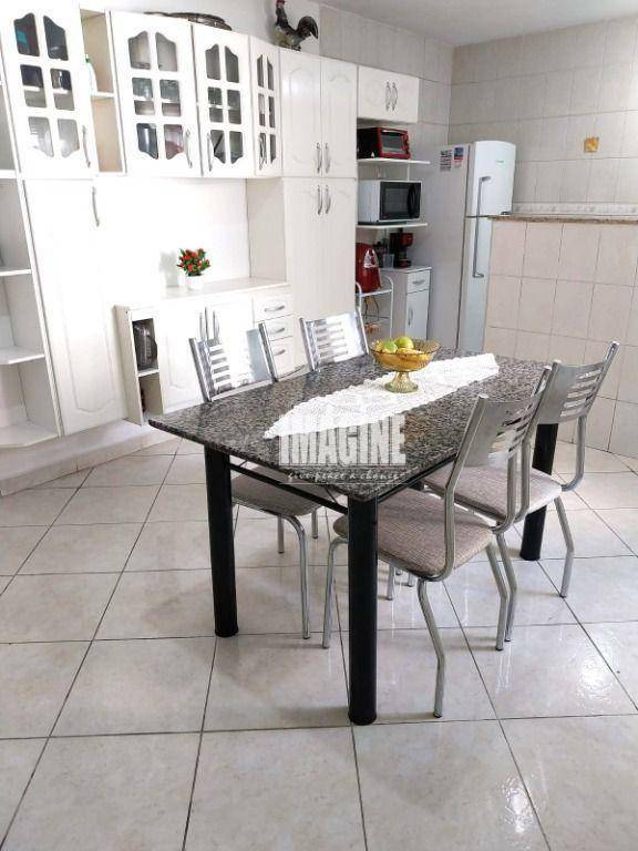 Sobrado à venda com 3 quartos, 224m² - Foto 5