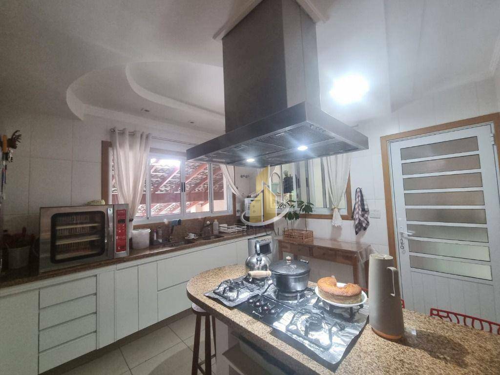 Sobrado à venda com 4 quartos, 230m² - Foto 17