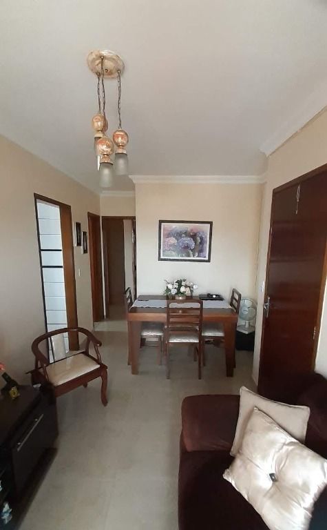 Apartamento à venda com 2 quartos, 58m² - Foto 1