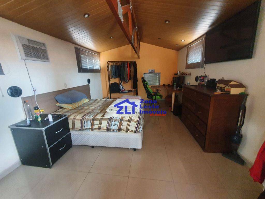 Sobrado à venda com 4 quartos, 300m² - Foto 17