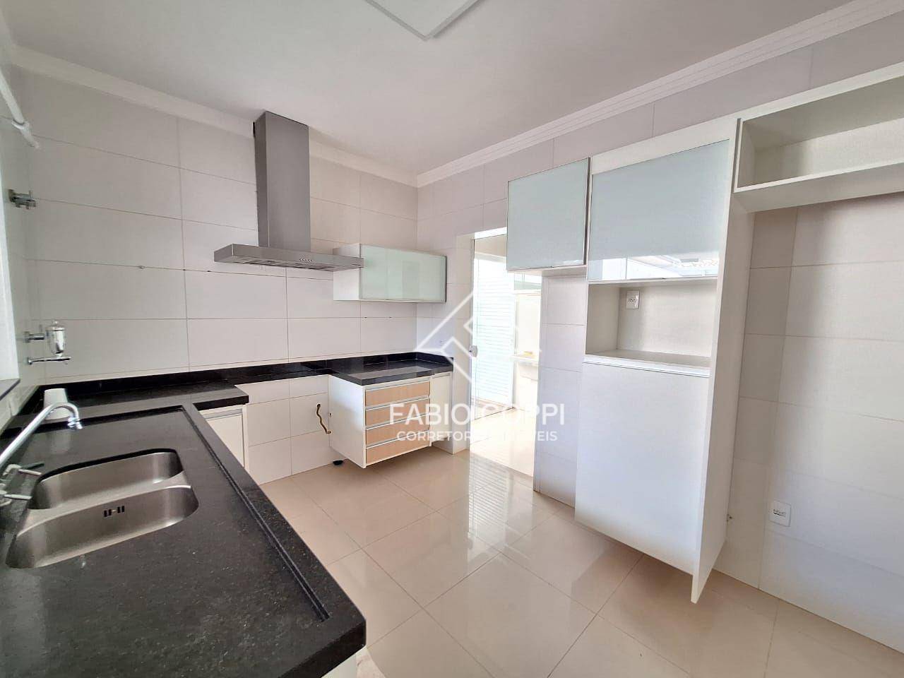 Casa de Condomínio à venda com 3 quartos, 300m² - Foto 19