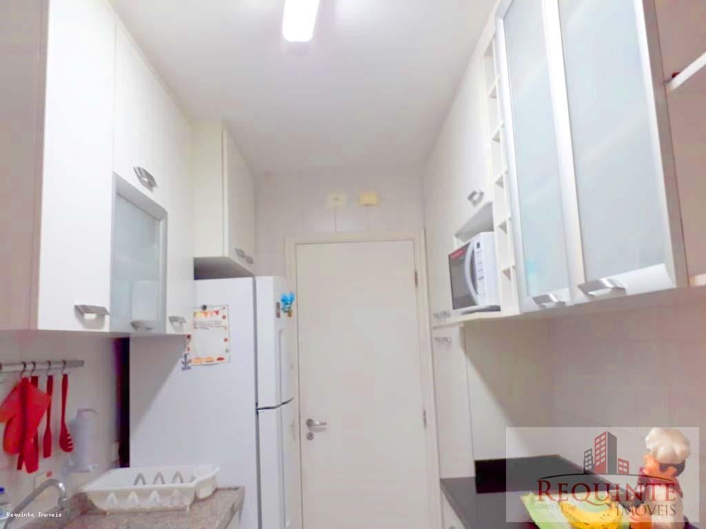 Apartamento à venda com 3 quartos, 89m² - Foto 4