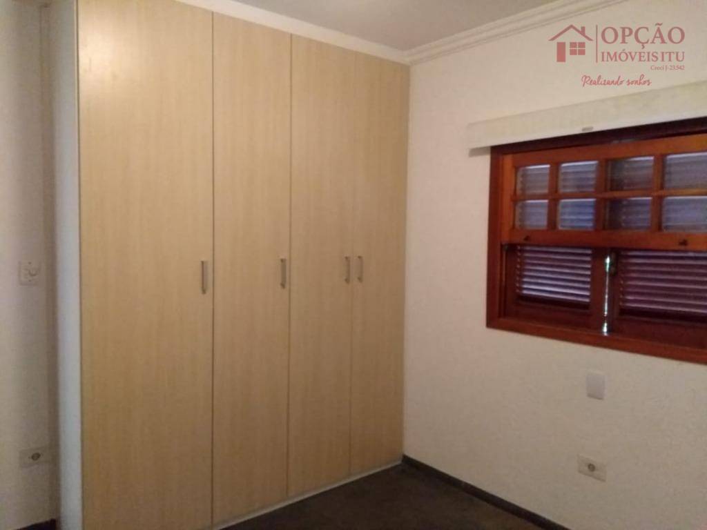 Casa para alugar com 3 quartos, 221m² - Foto 11