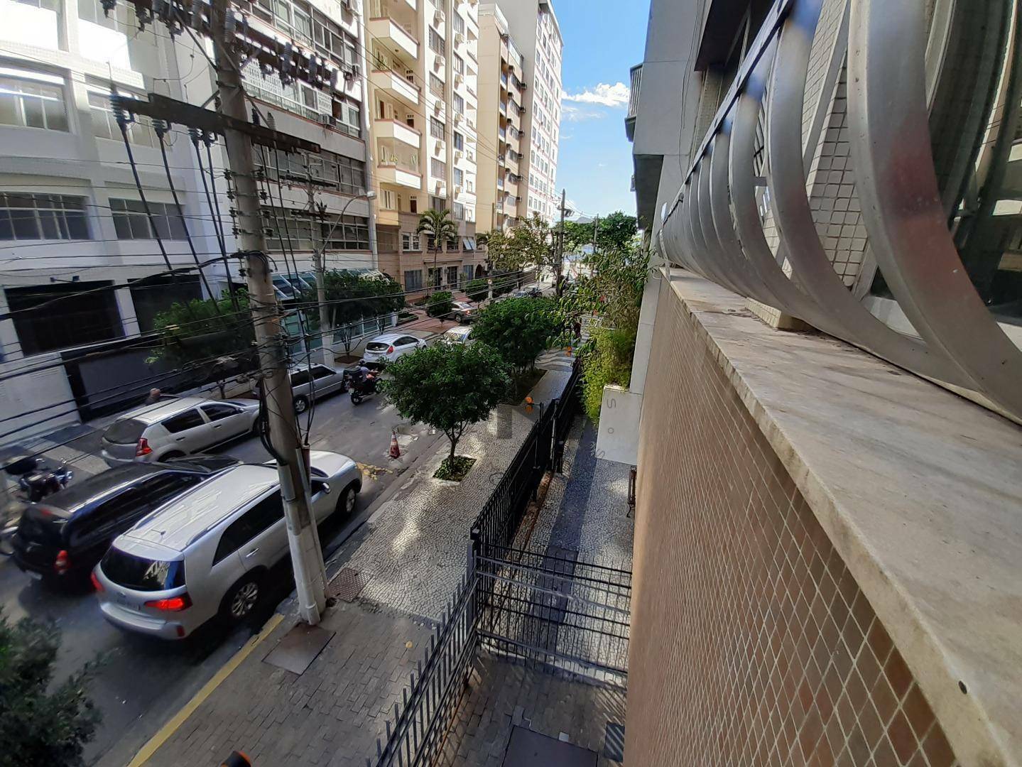 Apartamento à venda com 3 quartos, 127m² - Foto 3