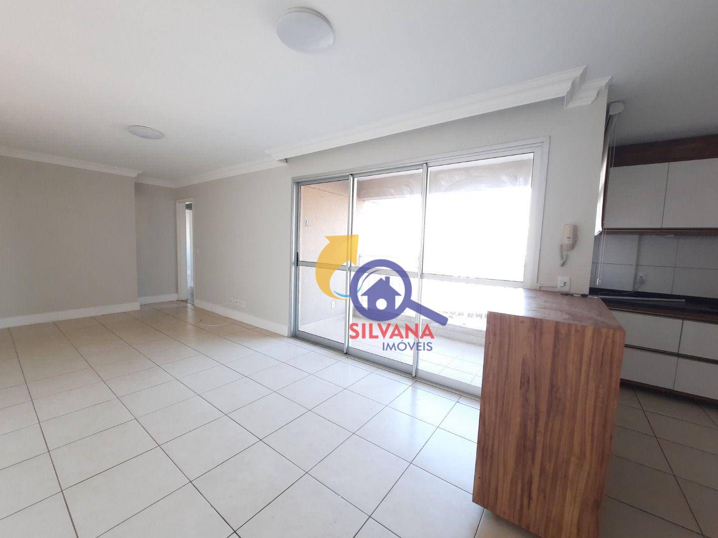 Apartamento à venda com 3 quartos, 82m² - Foto 2