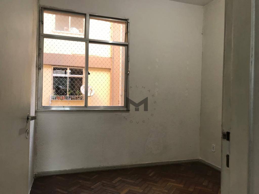 Apartamento à venda com 3 quartos, 101m² - Foto 15