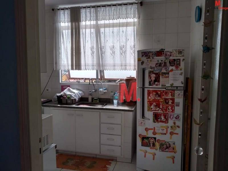 Apartamento à venda com 2 quartos, 60m² - Foto 8