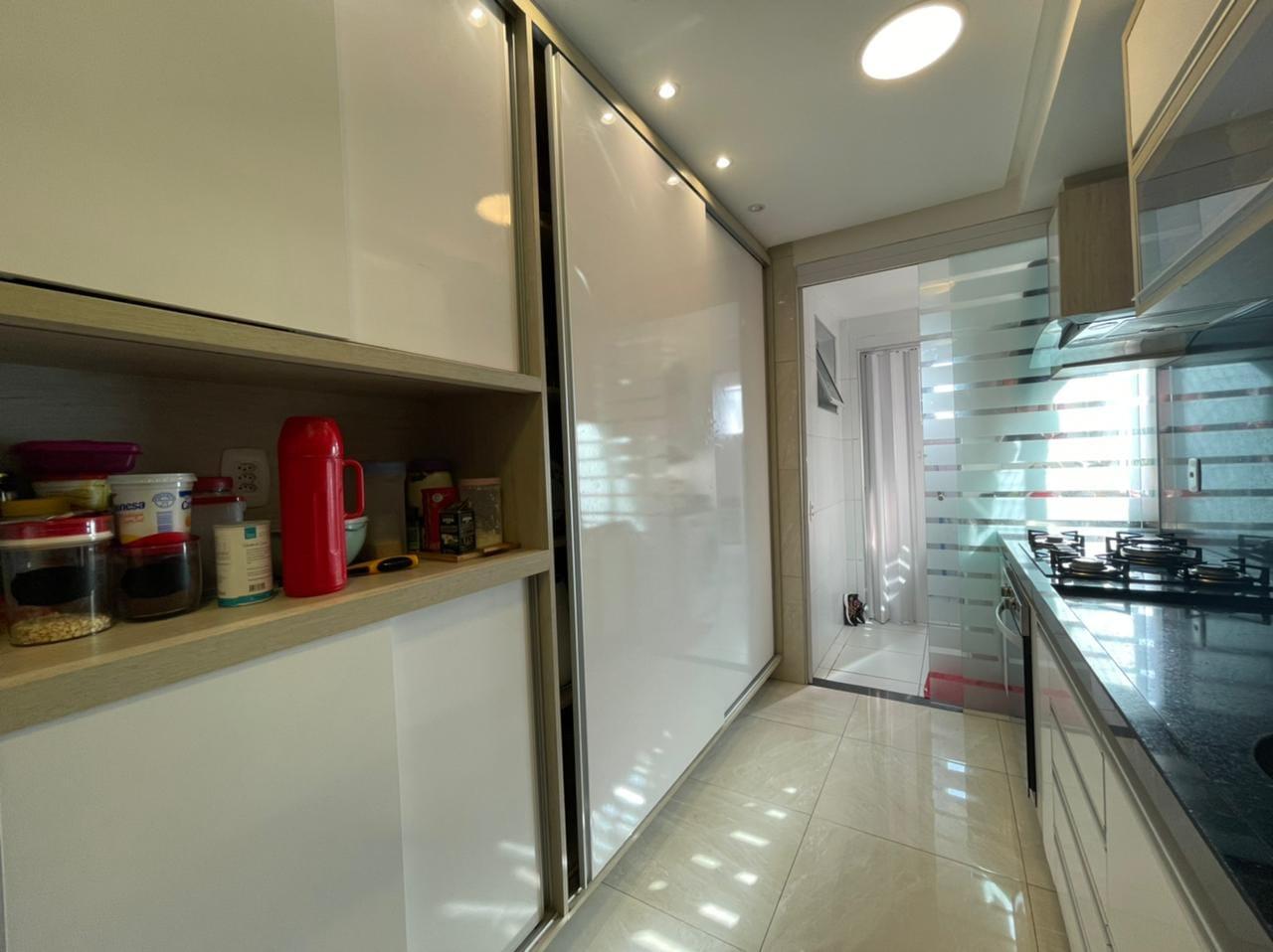 Apartamento à venda com 3 quartos, 87m² - Foto 11