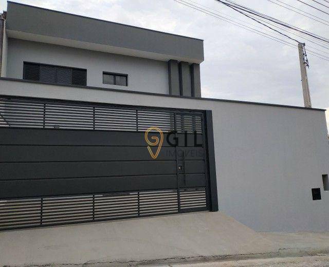 Sobrado à venda com 4 quartos, 169m² - Foto 1