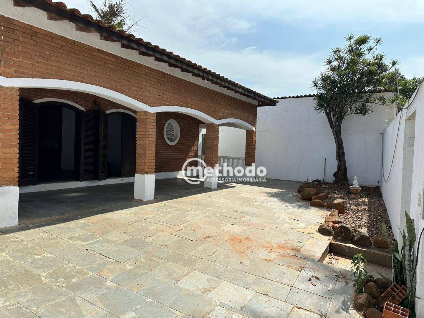 Casa para alugar com 3 quartos, 362m² - Foto 25