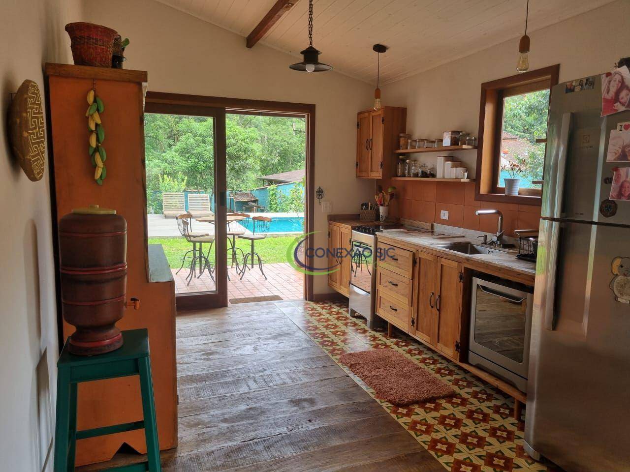 Casa à venda com 3 quartos, 170m² - Foto 37