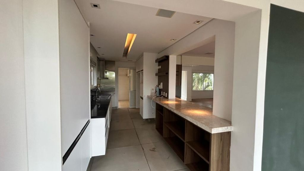 Casa de Condomínio para alugar com 3 quartos, 280m² - Foto 22