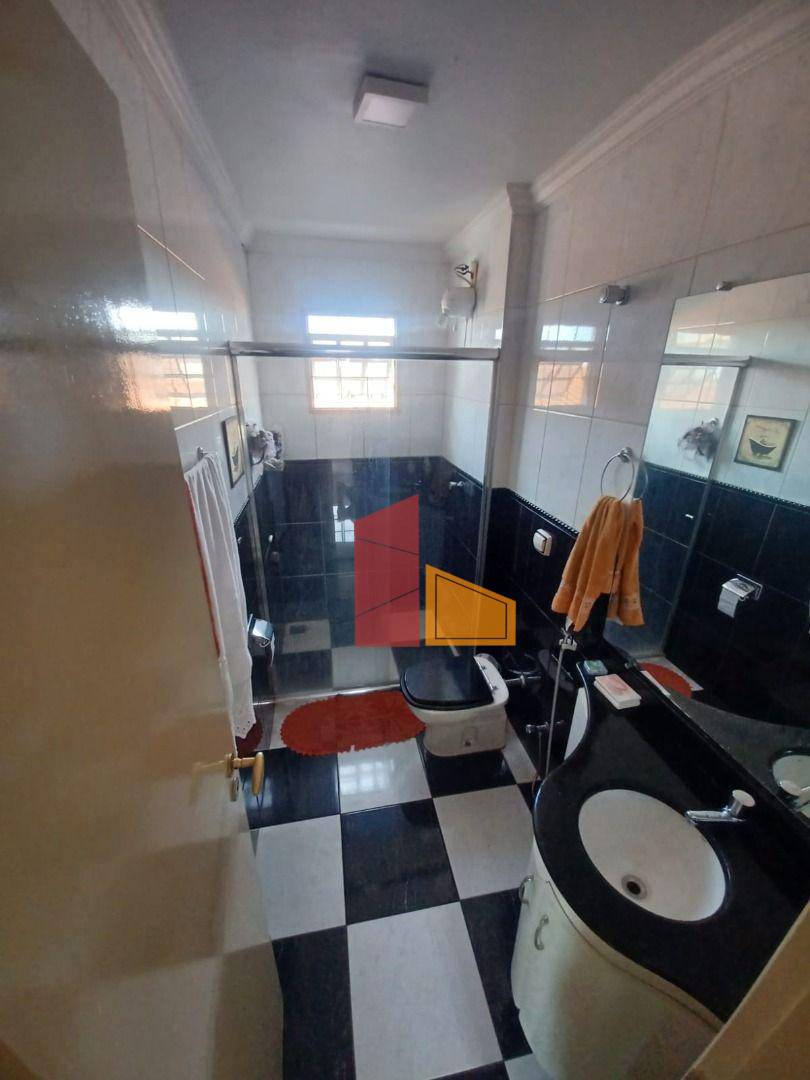 Apartamento à venda com 3 quartos, 80m² - Foto 2