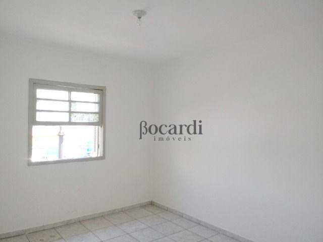 Apartamento para alugar com 2 quartos, 200m² - Foto 7