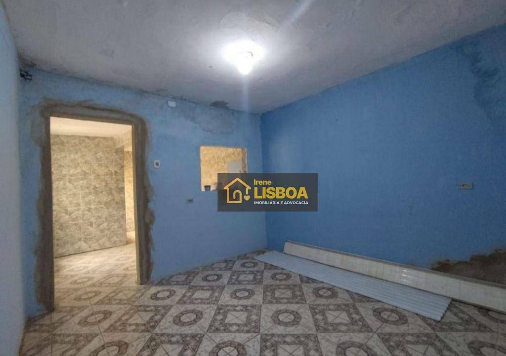 Casa à venda com 6 quartos, 250m² - Foto 14