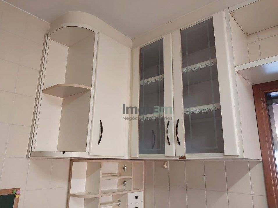 Apartamento à venda com 3 quartos, 110m² - Foto 18